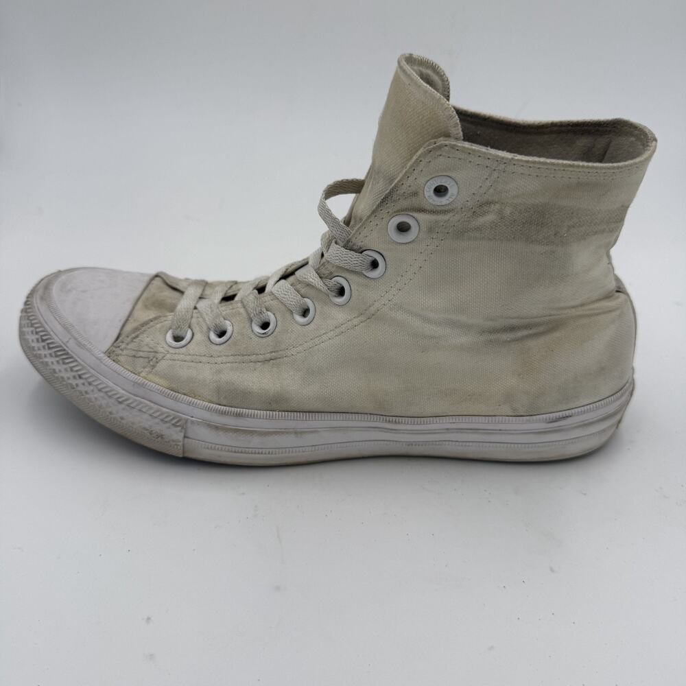 Converse Chuck Taylor Women's Size 10 Beige And White High Top Classic Sneakers